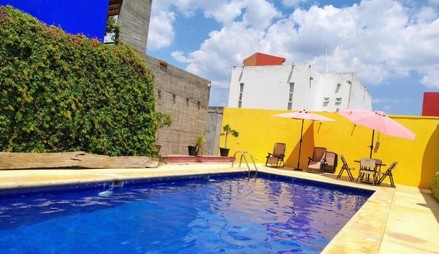 Departamento CASA GUME Alberca 2 habitaciones Cochera y Jardín in Yelateni