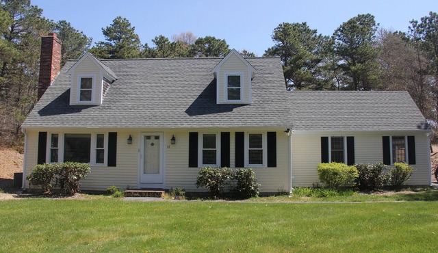Designer Home in Mashpee with central A/C in Mashpee