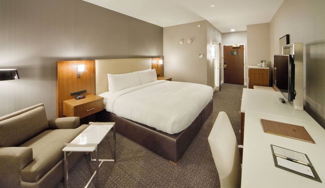 DoubleTree by Hilton Hotel Nanuet in Nanuet