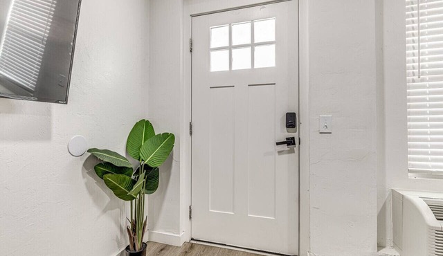 Downtown 1 Bed Apartment in Oklahoma City
