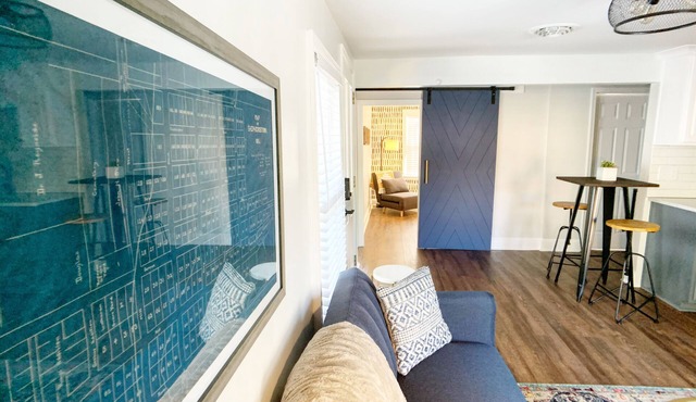 Downtown Modern 2BR step from dining and shopping in Shepherdstown
