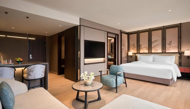 Dusit Le Palais Tu Hoa Hanoi