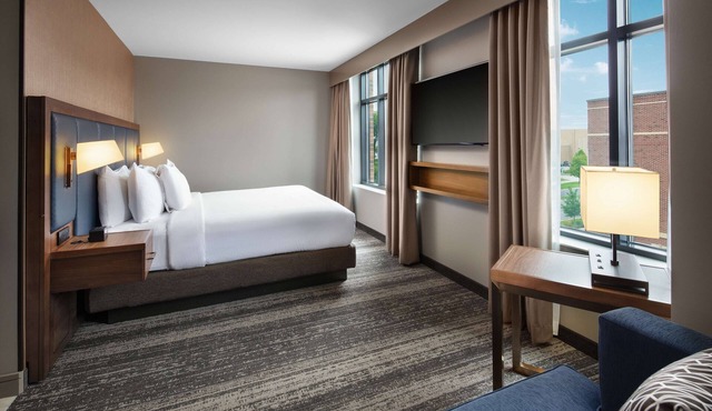 Embassy Suites by Hilton South Bend at Notre Dame in South Bend