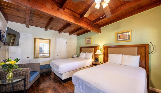 Emerald Bay Lodge in South Lake Tahoe