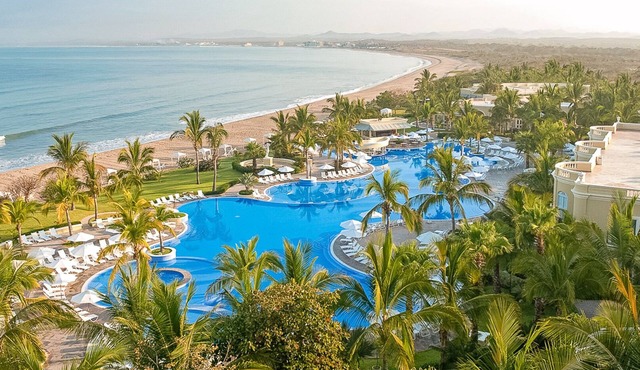 Emerald States - 3 BR villa in Mazatlán