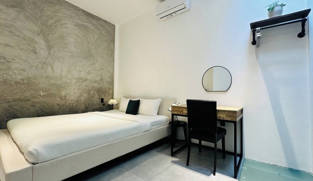 Entire modern convenient 2BR Gem at Saigon's heart, walking to attractions