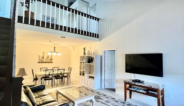 Excellent Reviews- So Much to do in the Area - Beach,Golf, Restaurants, Shopping in Jupiter