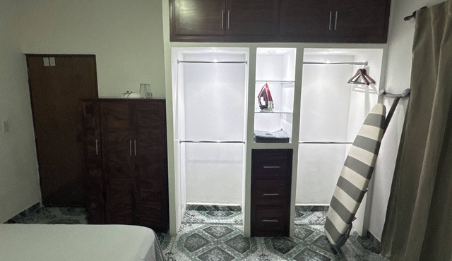 EXECUTIVE ROOM 1 IN LÁZARO CÁRDENAS - COMFORTABLE MATRIMONIAL BED. in Ciudad Lázaro Cárdenas
