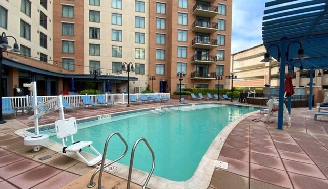 Extravagant Club Wyndham National Harbor, 2 Bedroom Deluxe Suite in National Harbor