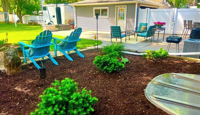Family fun House - large fenced in backyard, Theater, Bean bag Lounge in Appleton