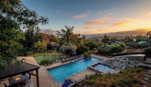 Family Fun Mountain Villa in San Diego Pool/Jacuzzi, Water-slide, PickleBall in La Mesa