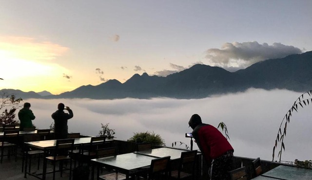 Fansipan Terrace Cafe and Homestay