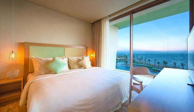 FLC Luxury Hotel Samson