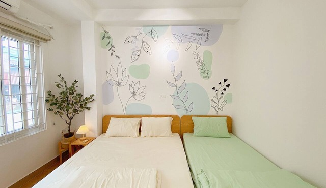 Fun 1BR w/Games, Budget Stay in Hanoi Old Quarter, Max 4, Locker, Free Wash