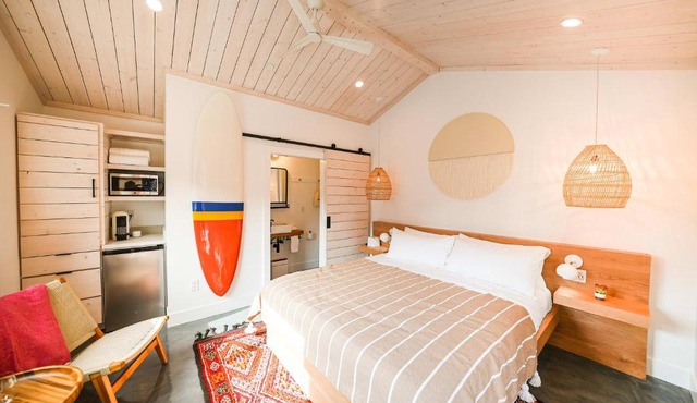 Funboard Room includes King Bed and Mini Kitchenette in Stinson Beach