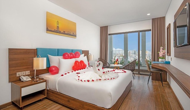 Gold Plaza Hotel - Located just 100m from the Walking Street