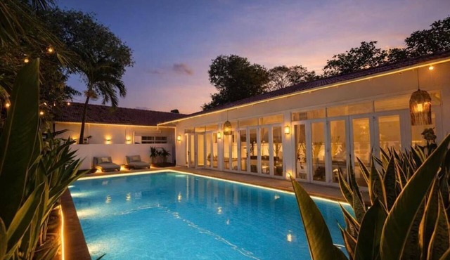 Gorgeous Grand Pool Villa in D2 by Ray