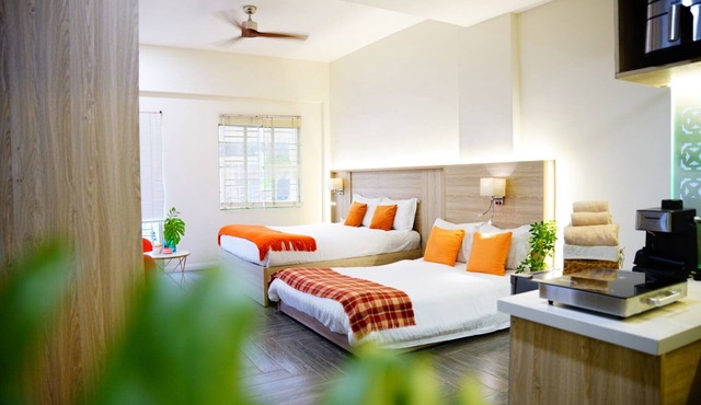 Group 6 Bancony 2BR Furnishing Sunny Kiss Bed Central D3 Street Food Paradise
