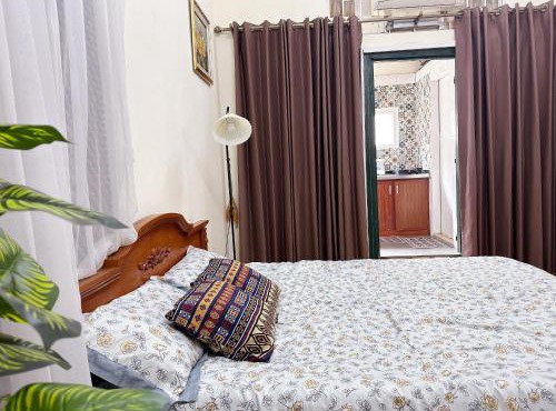 Hanoian Old Style Apt 300m to Hoan Kiem Lake