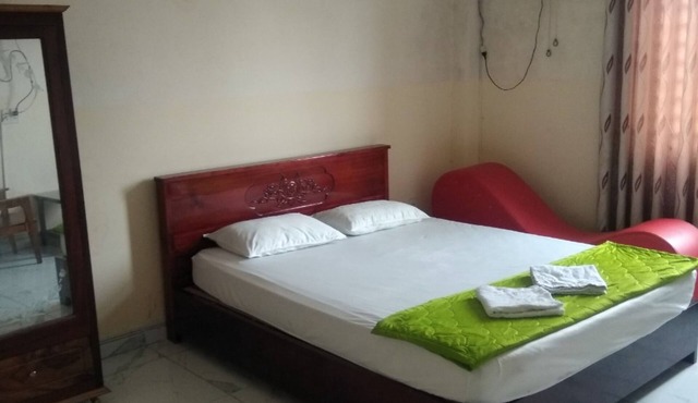Happy Hotel Binh Chanh