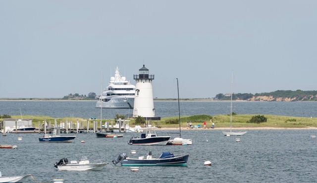 Harbor View Hotel in Edgartown
