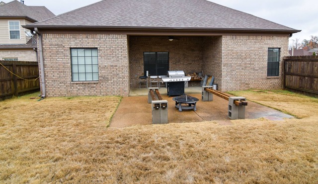 Hidden Treasure - 5BR 3BA Spacious Private Cozy Just off I-40 in Bartlett