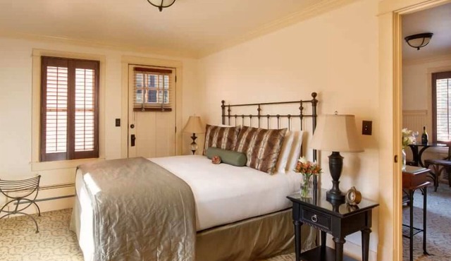Historic Inn with Modern Comforts, Perfectly Located for Relaxation in Cody