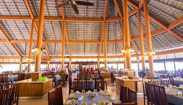 Huong Phong Ho Coc Resort