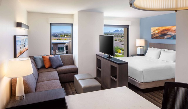 Hyatt House North Scottsdale in Scottsdale
