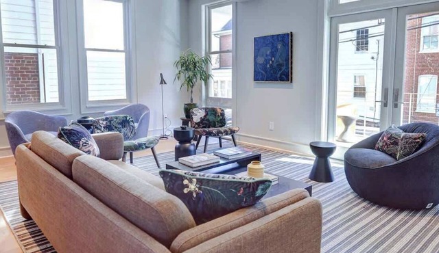 Jefferson Guest House | Entirely Renovated in Charlottesville