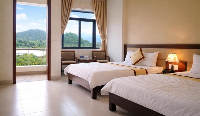 Khách sạn Huân Hạnh