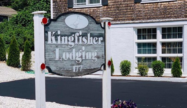 Kingfisher Lodging in Dennis