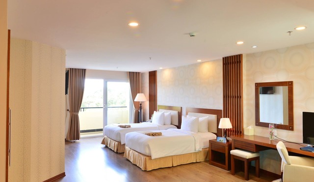 Ladalat Hotel