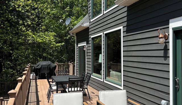 Lake Medora waterfront retreat 4.5 miles from Copper Harbor! in Eagle harbor