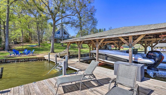 Lakefront Eatonton Home: Boat Dock + Fire Pit in Eatonton