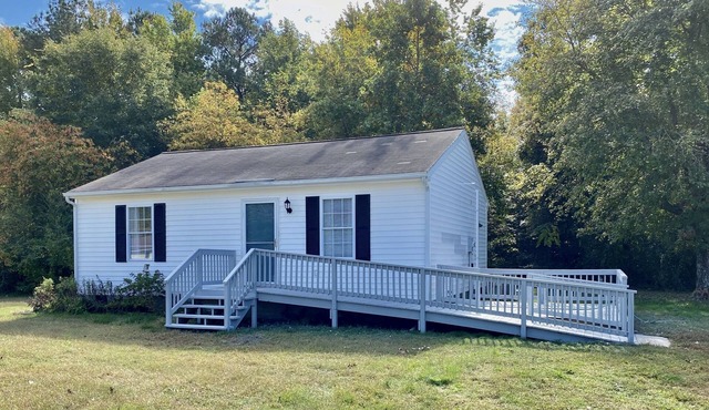 Lancaster Gem - Cozy Cottage in Lancaster