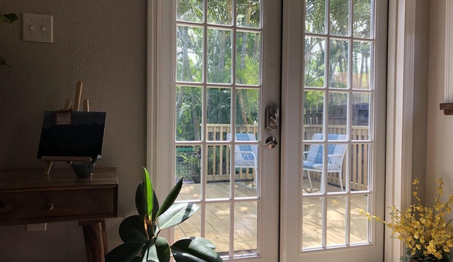 Large lock off room on the backside of our home, 2 miles from beaches. US1&PGA in North Palm Beach