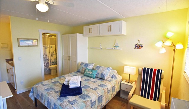 Lovely Venice Beach Studio (2 min. Walk to Beach) in Venice