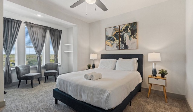 Luxury 2BD/2BA Next to Airport wb1p in Del Valle