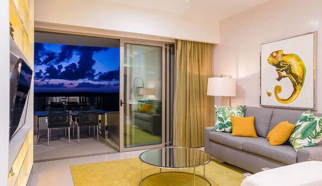 Luxury 2BR Beachfront Retreat – Cancun in Punta Sam