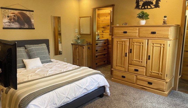 Luxury Bear Loft Studio in Fairborn