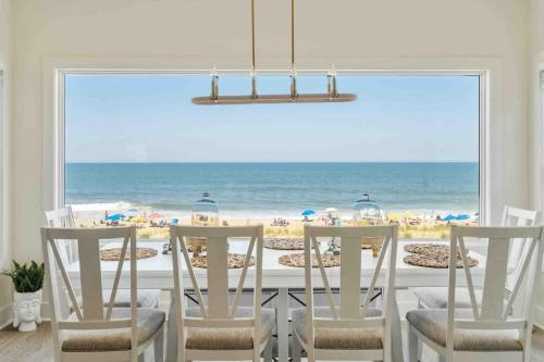Luxury home Beach Front in Dewey Beach