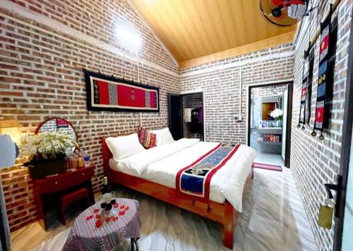 Mai Chau Madame Hue Homestay