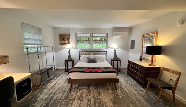 McHill | Studio Apt Convenient to Downtown Cville in Charlottesville