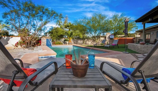 Mid century oasis with beautiful surroundings+ Tesla charger available in Phoenix