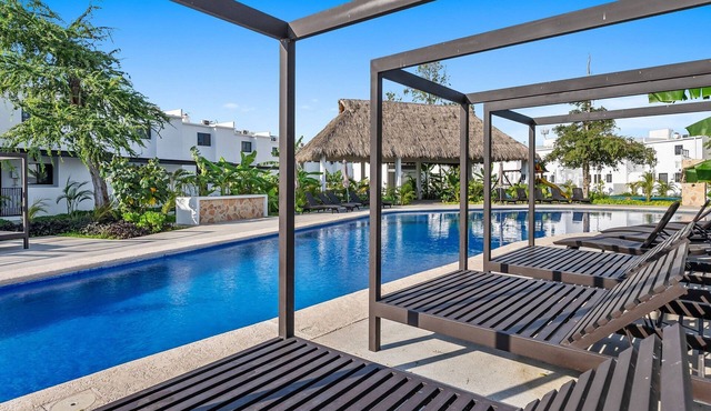 Modern 3BR Aldea Hortus Pool Access in Tondoroque