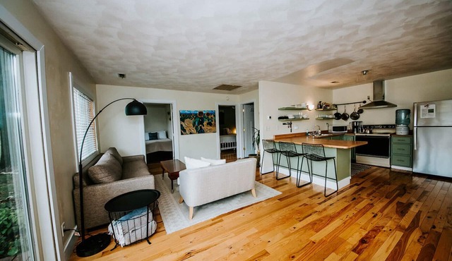 Modern Flat on Organic Farm in Marshall