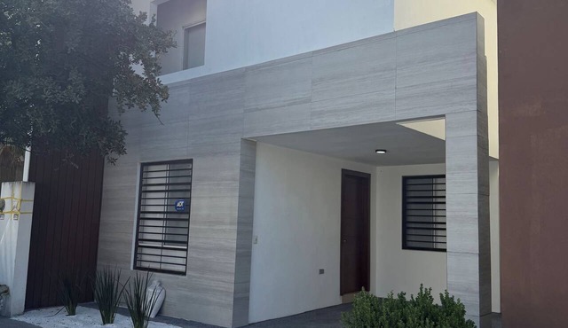 Modern House with a Private Pool, Garage, and Exclusive Design in Ciudad Apodaca