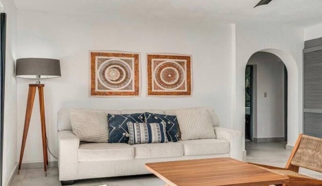 Modern Oasis 2BR Condo/Walk to Camarones Beach & Malecón