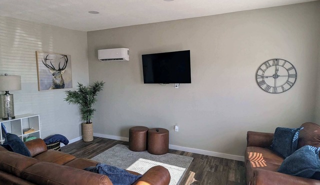 Modern Suite with Full Kitchen in Floydada